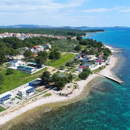 Mobile Safir Vikendica Biograd Na Moru