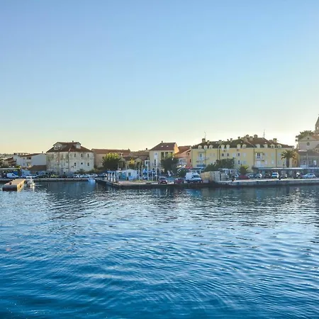 Mobile Safir Semesterbostad Biograd Na Moru