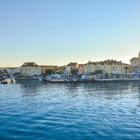 Mobile Safir Vikendica Biograd Na Moru